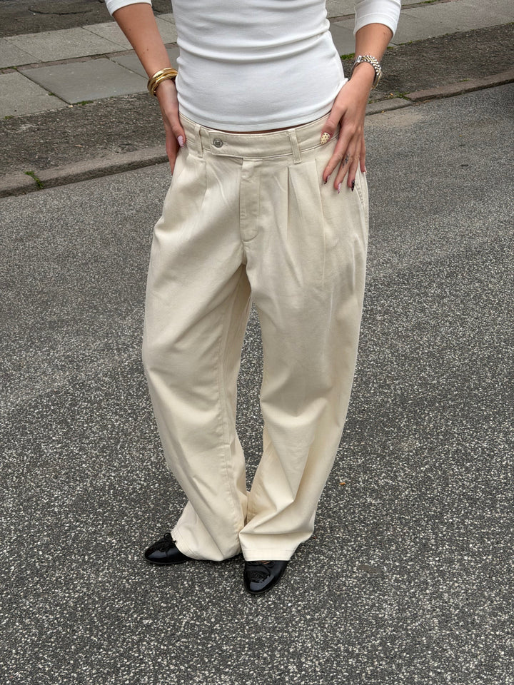 Nora Denim Jeans - Beige