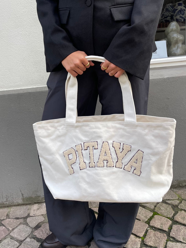 Vilma Tote Bag Medium - Off White Teddy