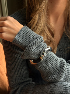 Rosa Wavy Bangle Bracelet - Stainless Steel