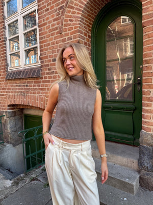 Freja Turtleneck Vest - Taupe